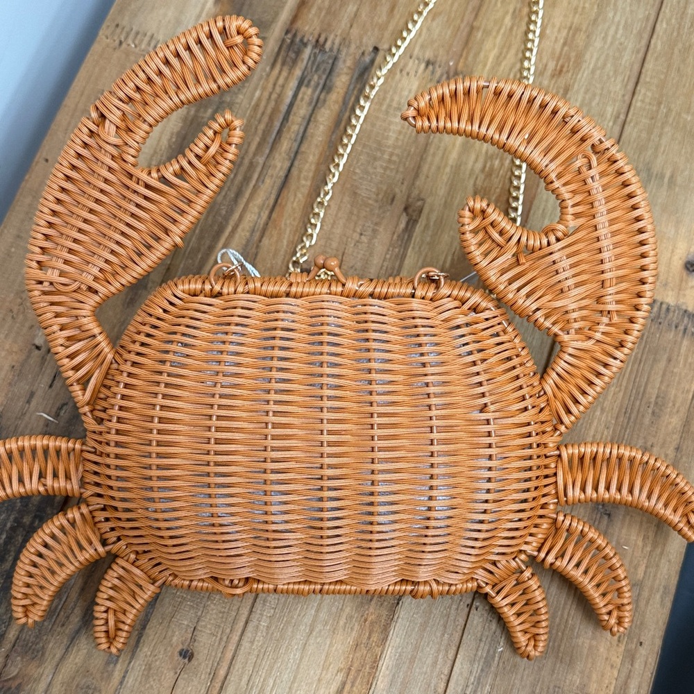 🦀 NWT Tommy Bahama Crab Shaped Woven Bag with Gold Chain - Picture 5 of 9
